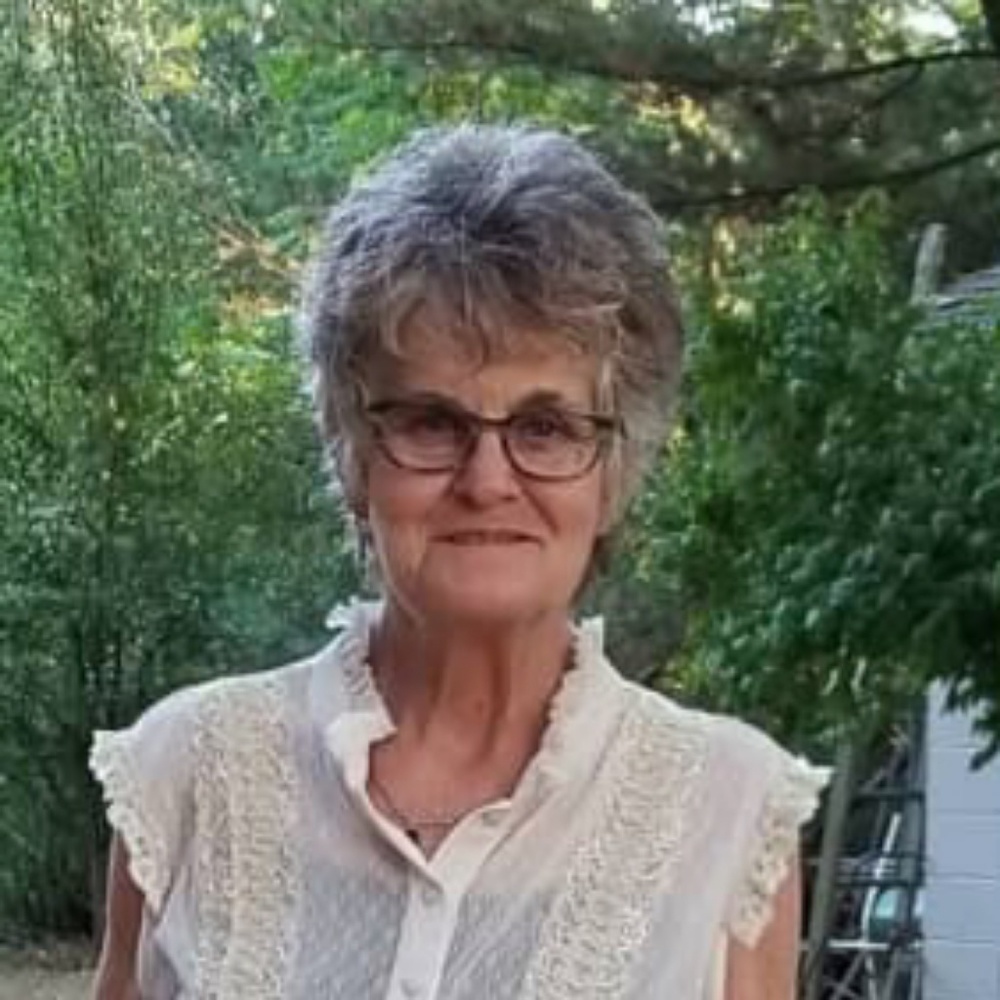 Meet your Posher, Laurie